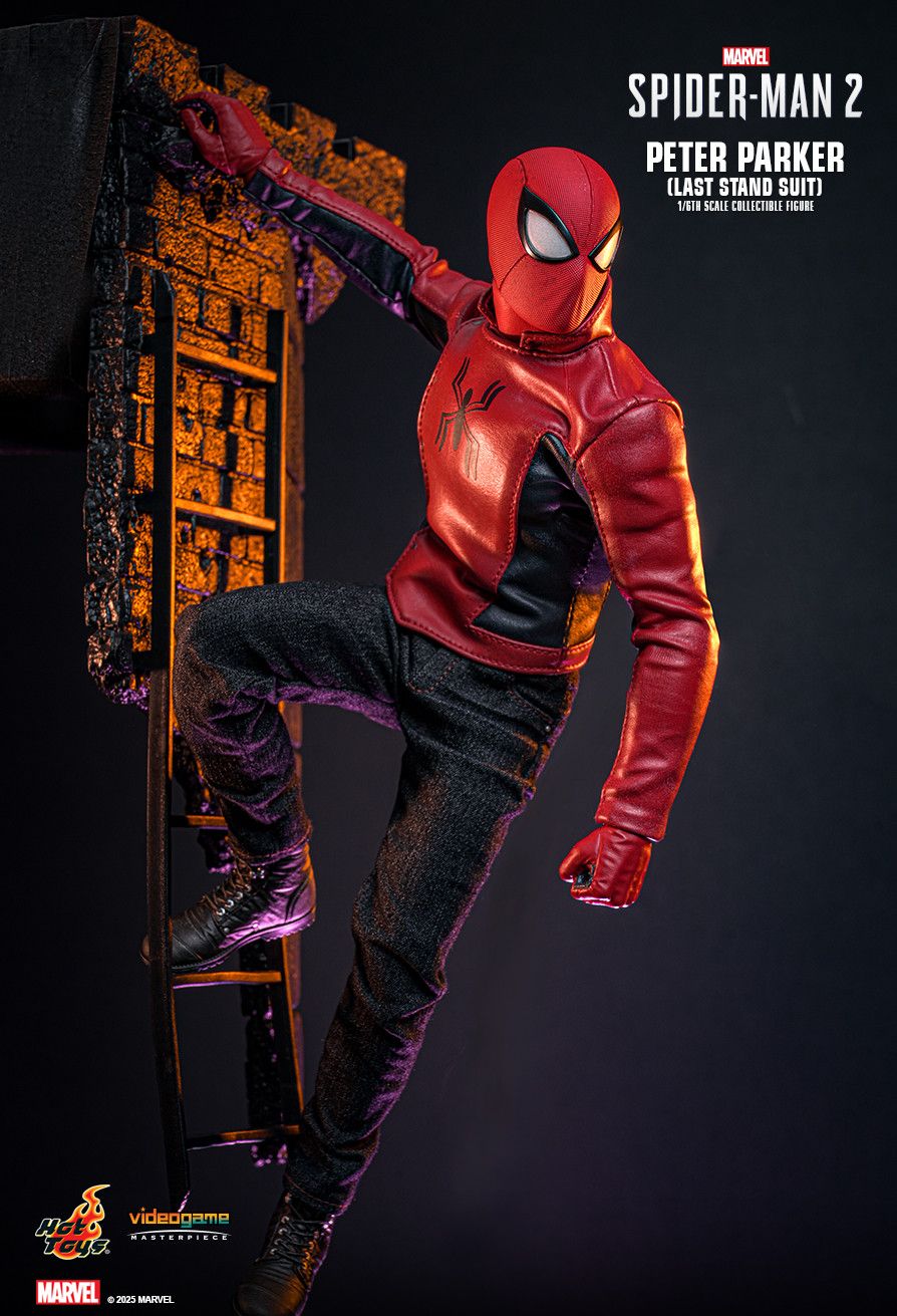 Hot Toys VGM71 - Marvel's Spider Man 2 - Peter Parker Last Stand Suit