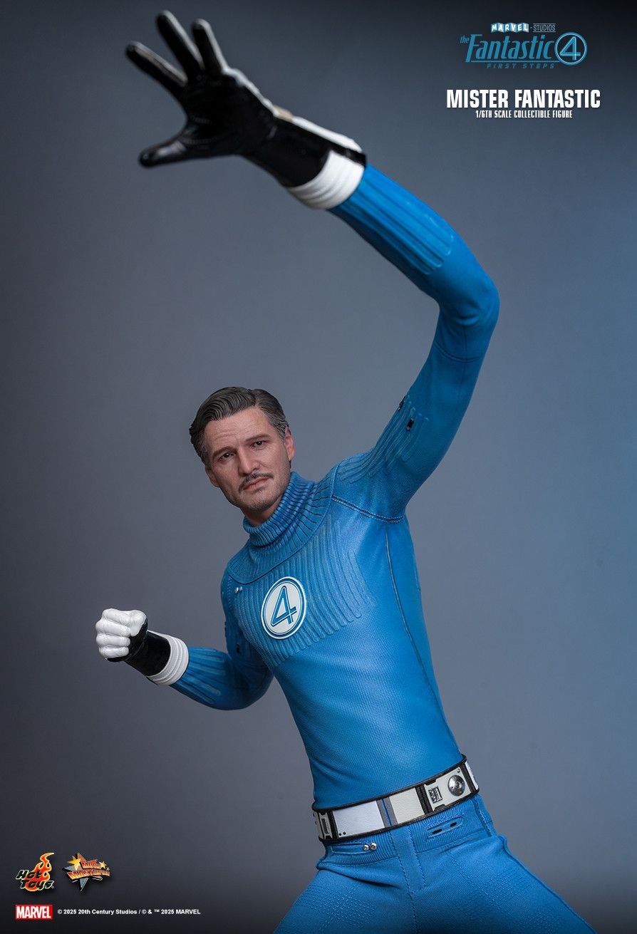 Hot Toys MMS821 - Marvel Comics - The Fantastic Four : First Steps - Mister Fantastic 【Pre-Order】
