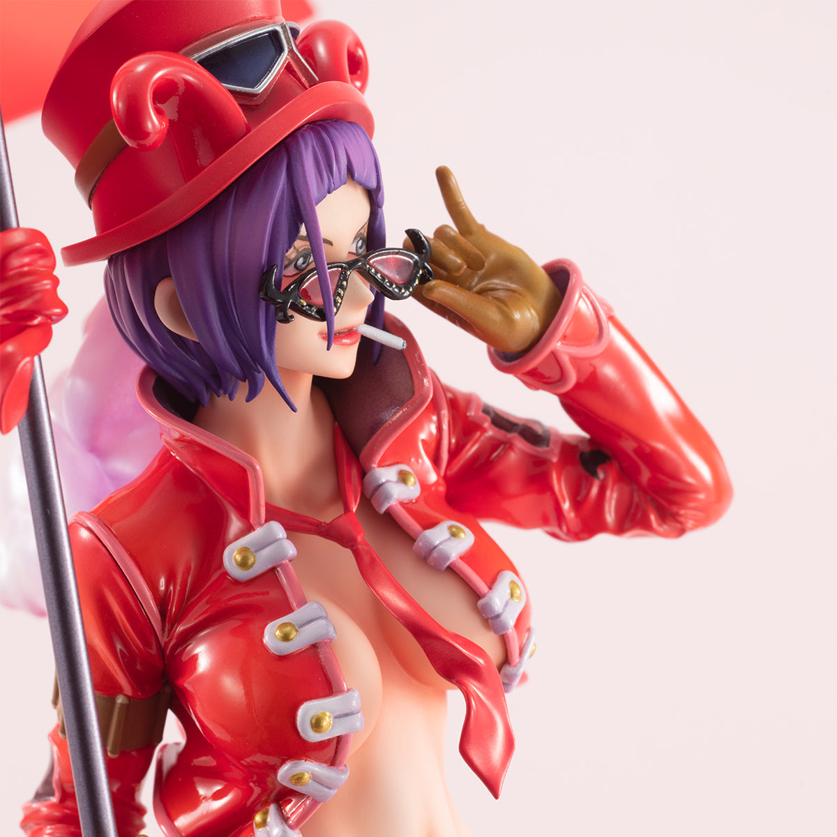 Megahouse - Portrait.Of.Pirates: ONE PIECE "LIMITED EDITION” - Commander of the "East Army" Revolutionary Army Belo Betty