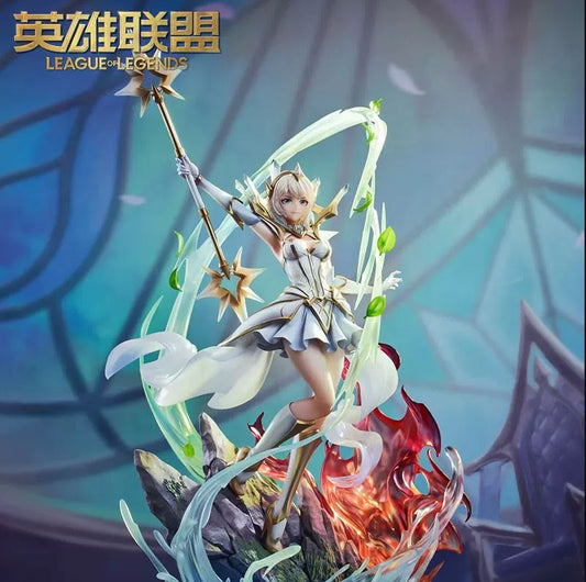 Riot X GSAS - League Of Legends - Lux 1/7