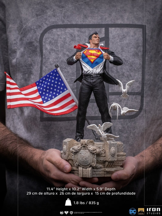 Iron Studios DCCDCG41121-10 - DC Comics - Clark Kent Superman