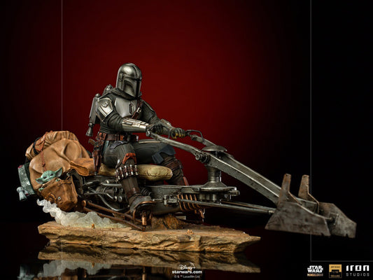 Iron Studios LUCSWR48721-10 - Star Wars : The Mandalorian - The Mandalorian on Speederbike