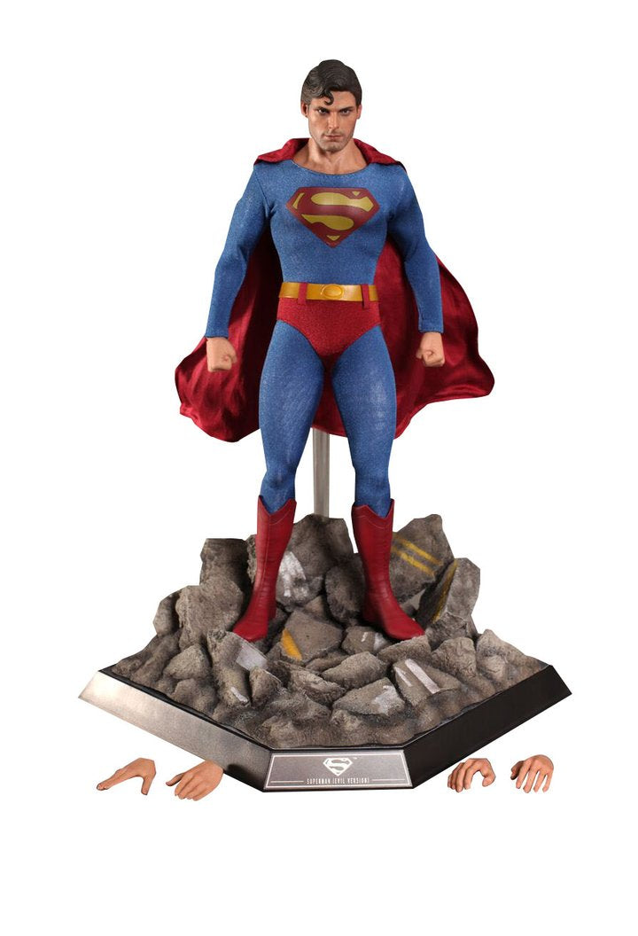 Hot Toys MMS207 - DC Comics - Superman 3 - Superman Evil Version