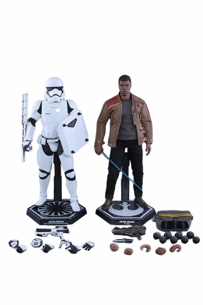 Hot Toys MMS346 - Star Wars : The Force Awakens - Finn And First Order Riot Control Stormtrooper