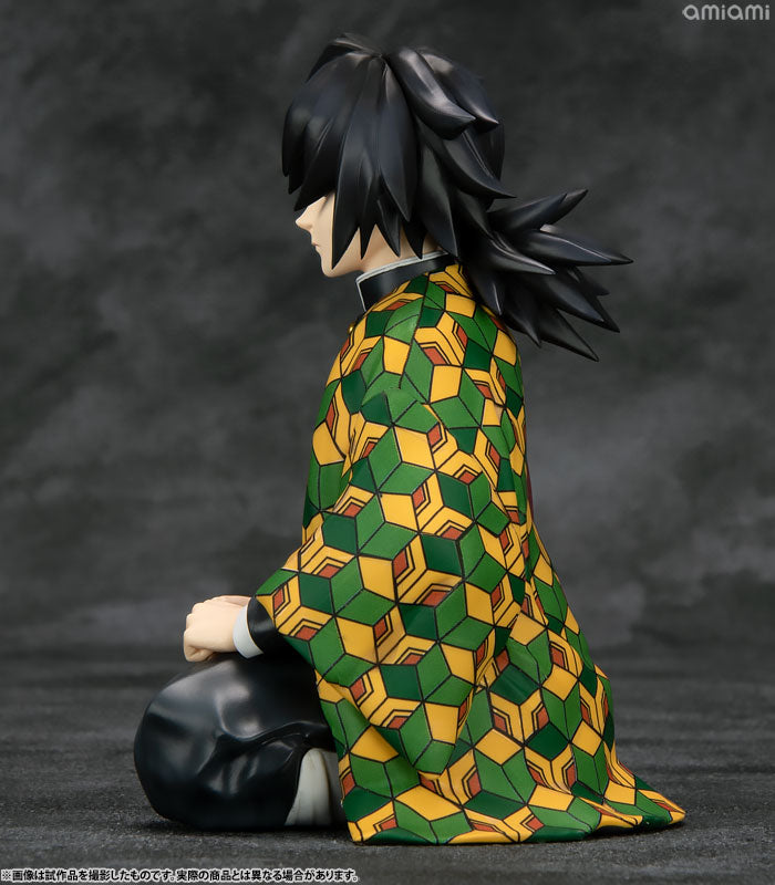 Megahouse - G.E.M. Series: Demon Slayer: Kimetsu no Yaiba - Palm-sized Giyu-san