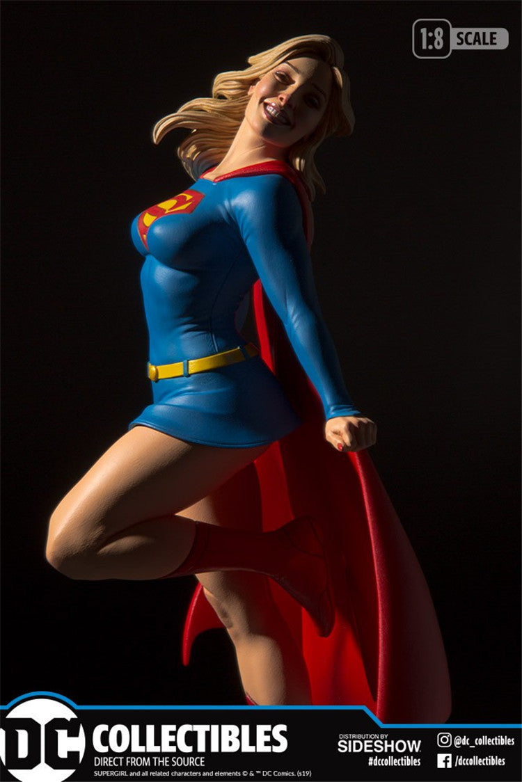 Sideshow 905266  - DC Comics - SuperGirl