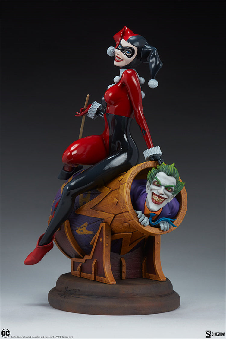 Sideshow 200575 - DC Comics - Harley Quinn & The Joker