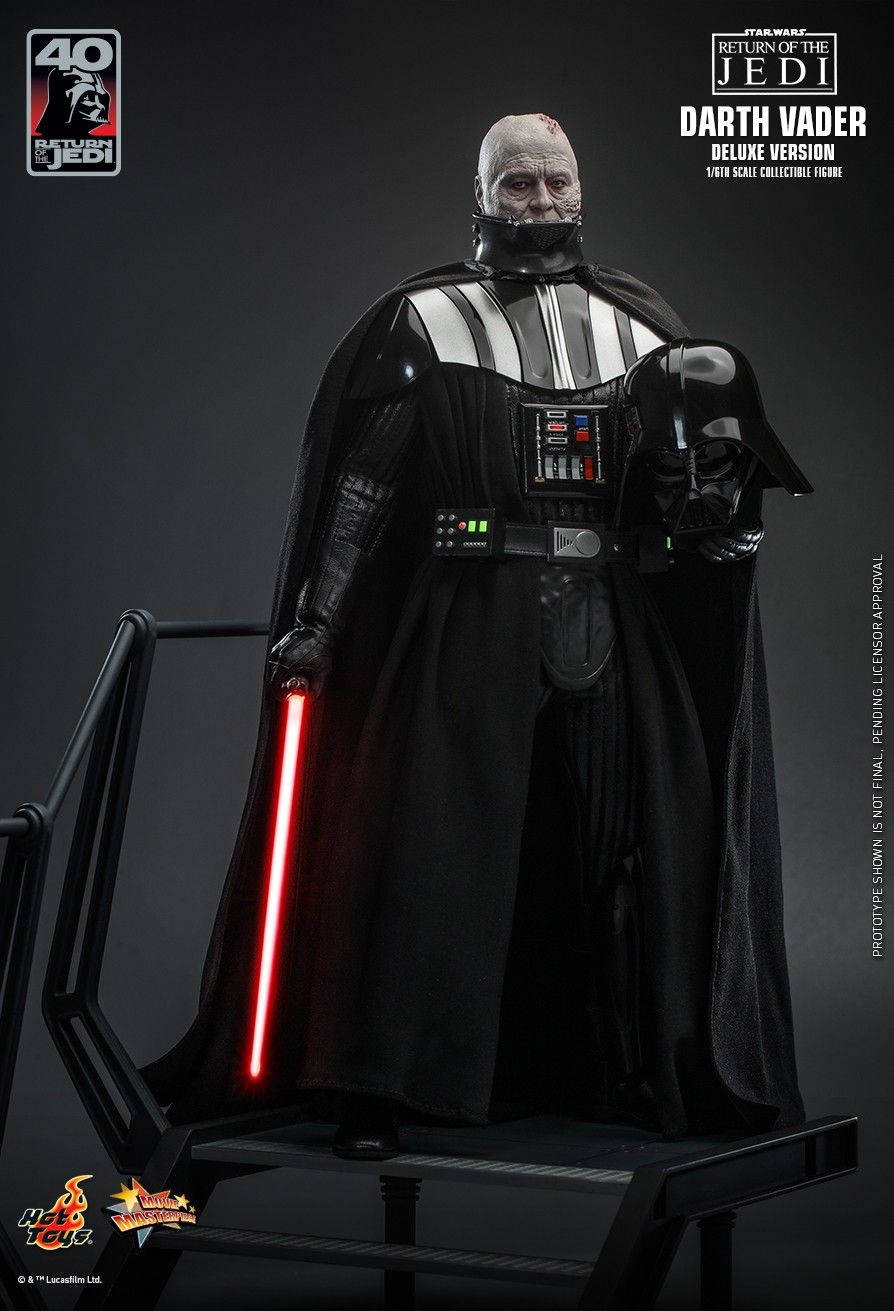 Hot Toys MMS700 - Star Wars VI : Return Of The Jedi - Darth Vader Deluxe Version