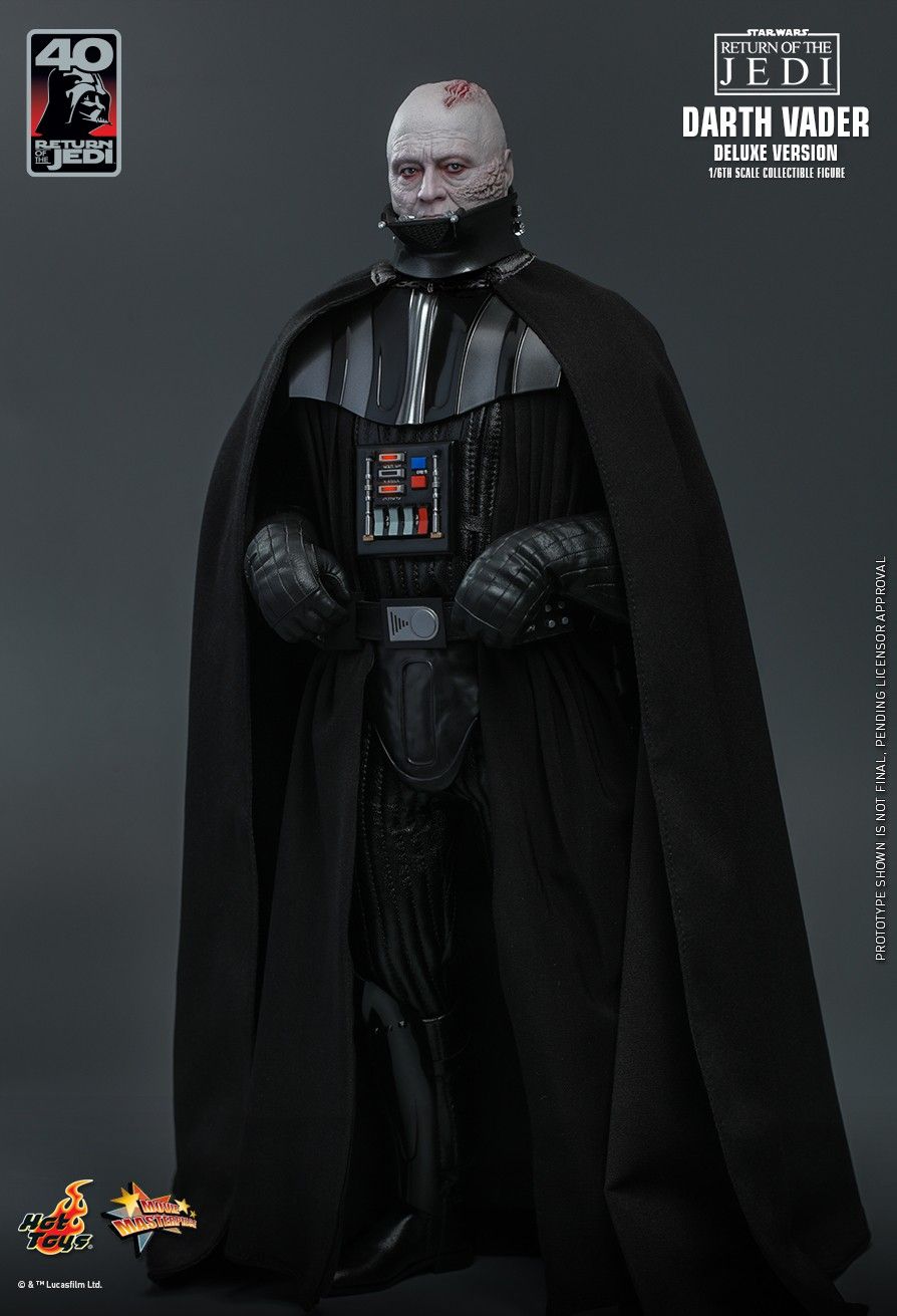 Hot Toys MMS700 - Star Wars VI : Return Of The Jedi - Darth Vader Deluxe Version