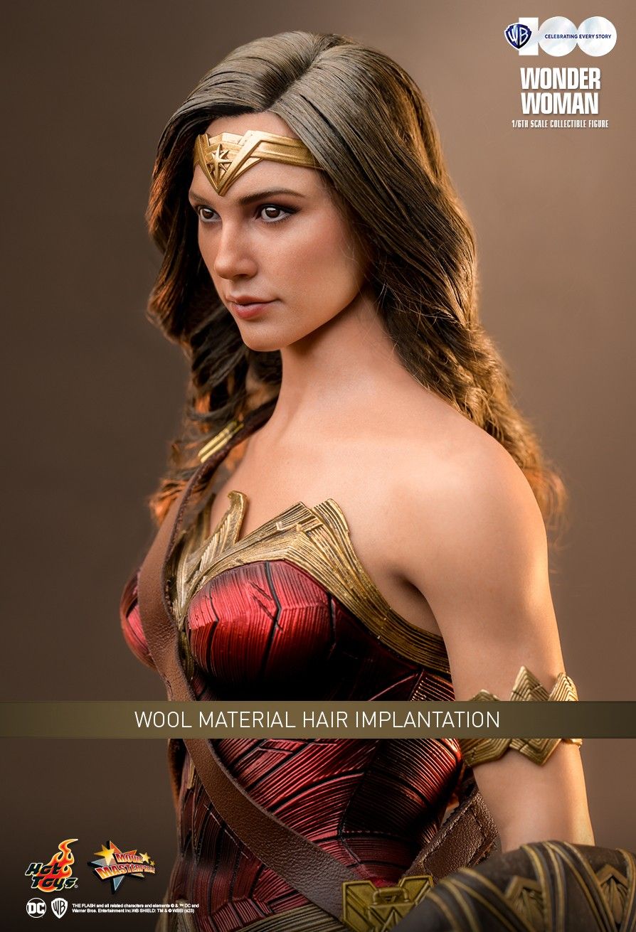 Hot Toys MMS698 - DC Comics - WB 100 - Wonder Woman