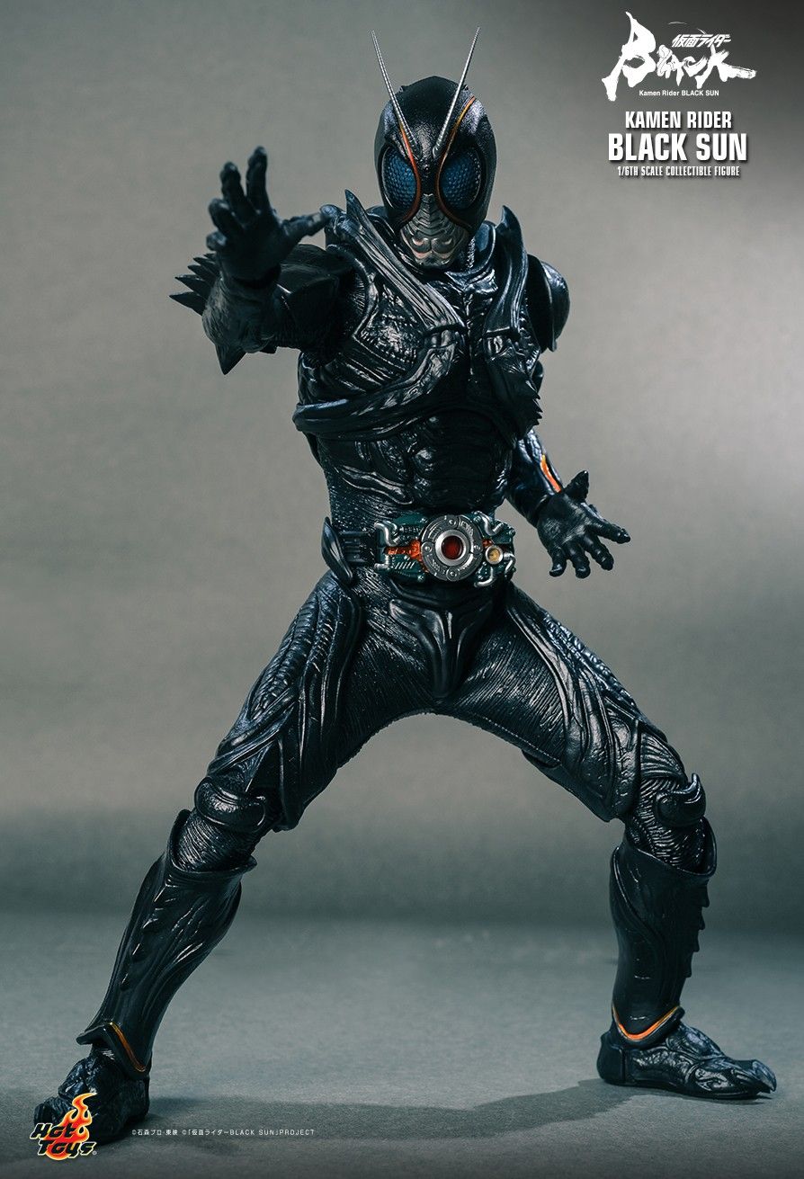 Hot Toys TMS100 - Kamen Rider - Black Sun Standard Version