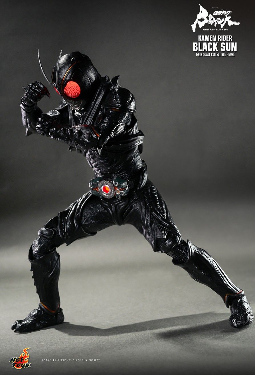 Hot Toys TMS100 - Kamen Rider - Black Sun Standard Version