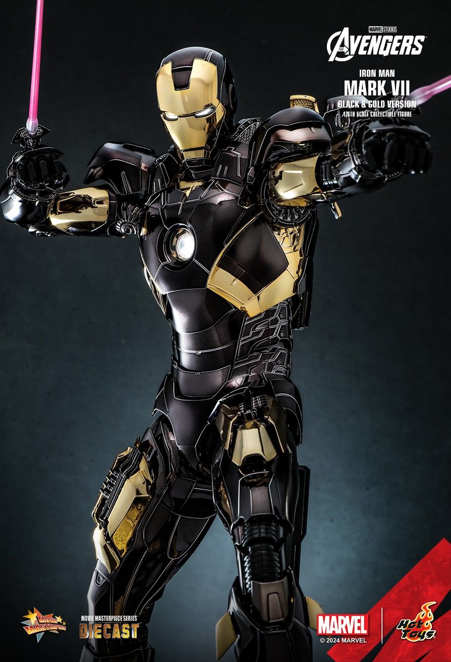 Hot Toys MMS741 - Marvel Comics - The Avengers - Iron Man Mark VII Black & Gold Version