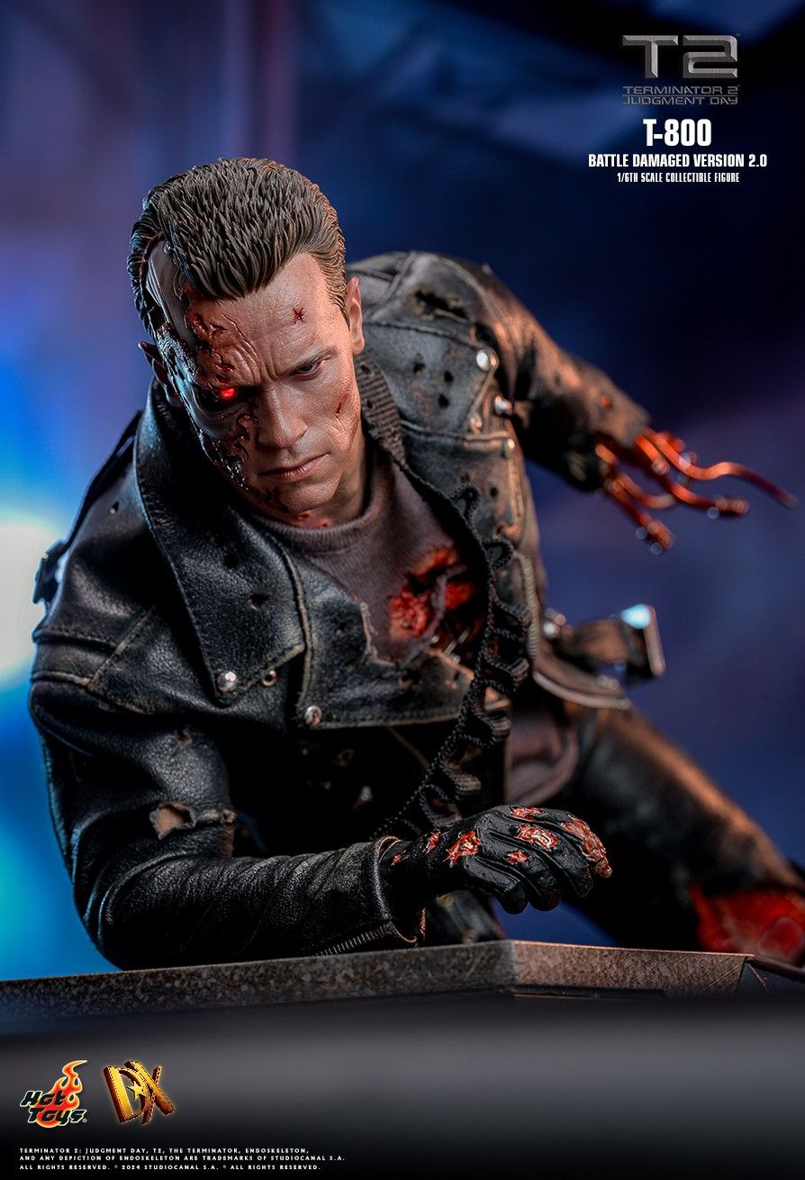 Hot Toys DX46 - Terminator 2 : Judgment Day - T800 Battle Damaged Version【Pre-Order】