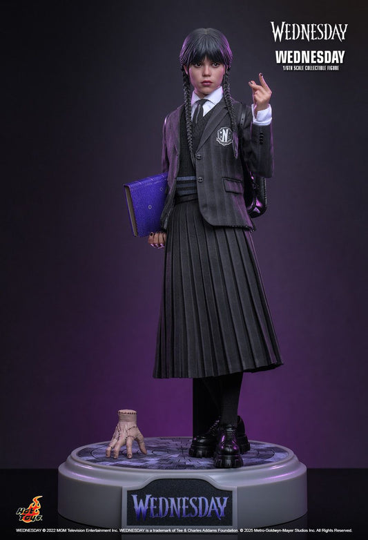 Hot Toys TMS135 - Family Addams : Wednesday - Wednesday Jenna Ortega