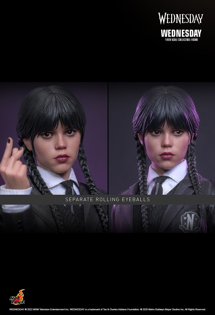 Hot Toys TMS135 - Family Addams : Wednesday - Wednesday Jenna Ortega
