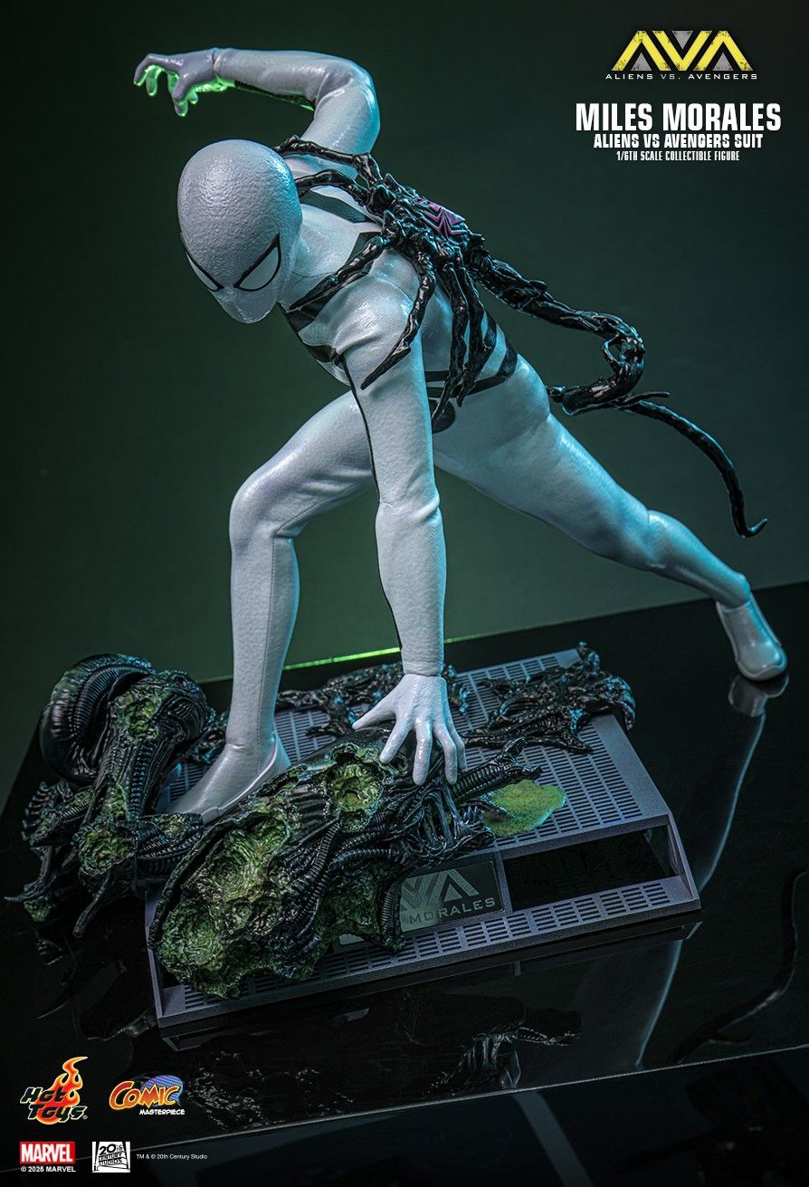 Hot Toys CMS027 - Marvel Comics - Alien Vs. Avengers - Miles Morales Alien Vs. Avengers Suit
