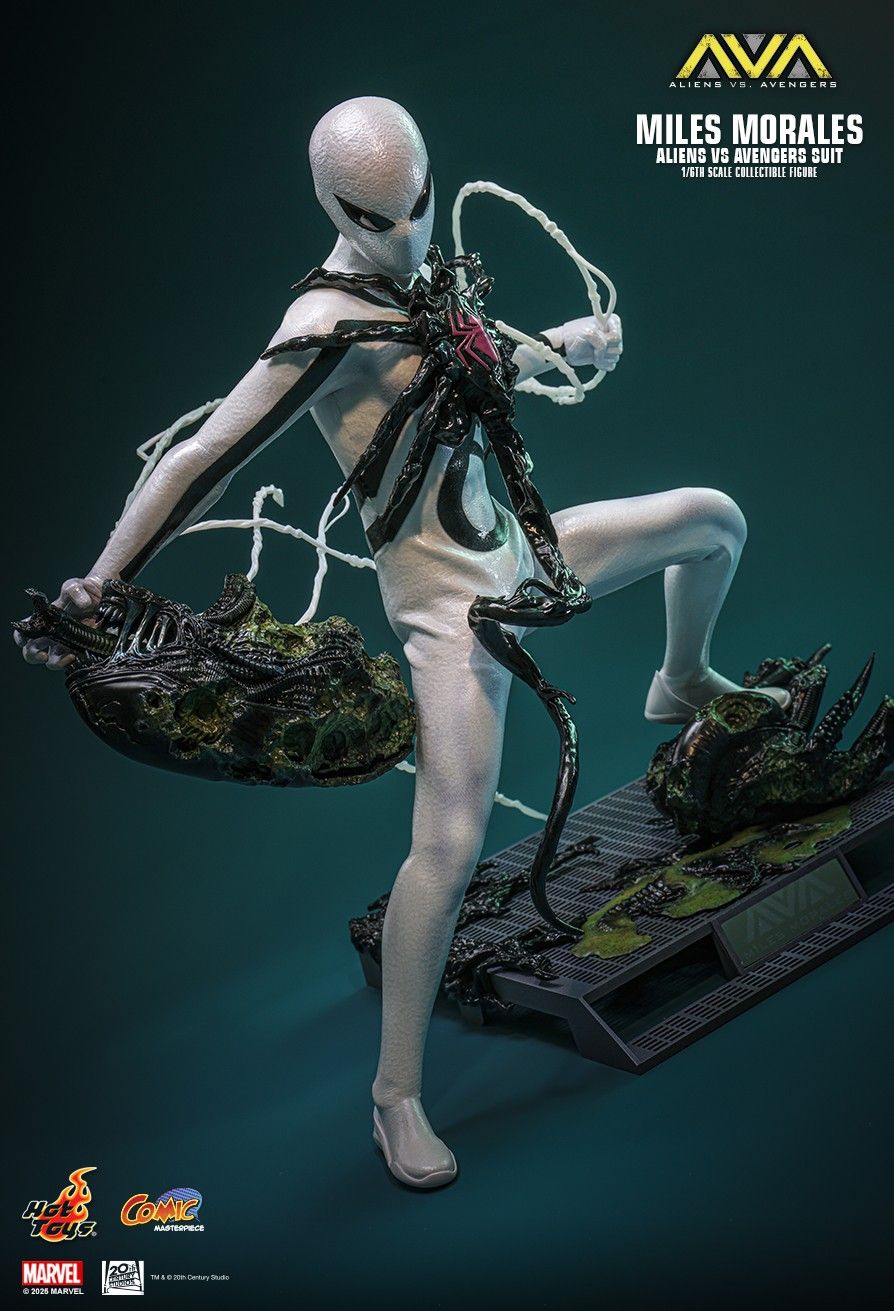 Hot Toys CMS027 - Marvel Comics - Alien Vs. Avengers - Miles Morales Alien Vs. Avengers Suit