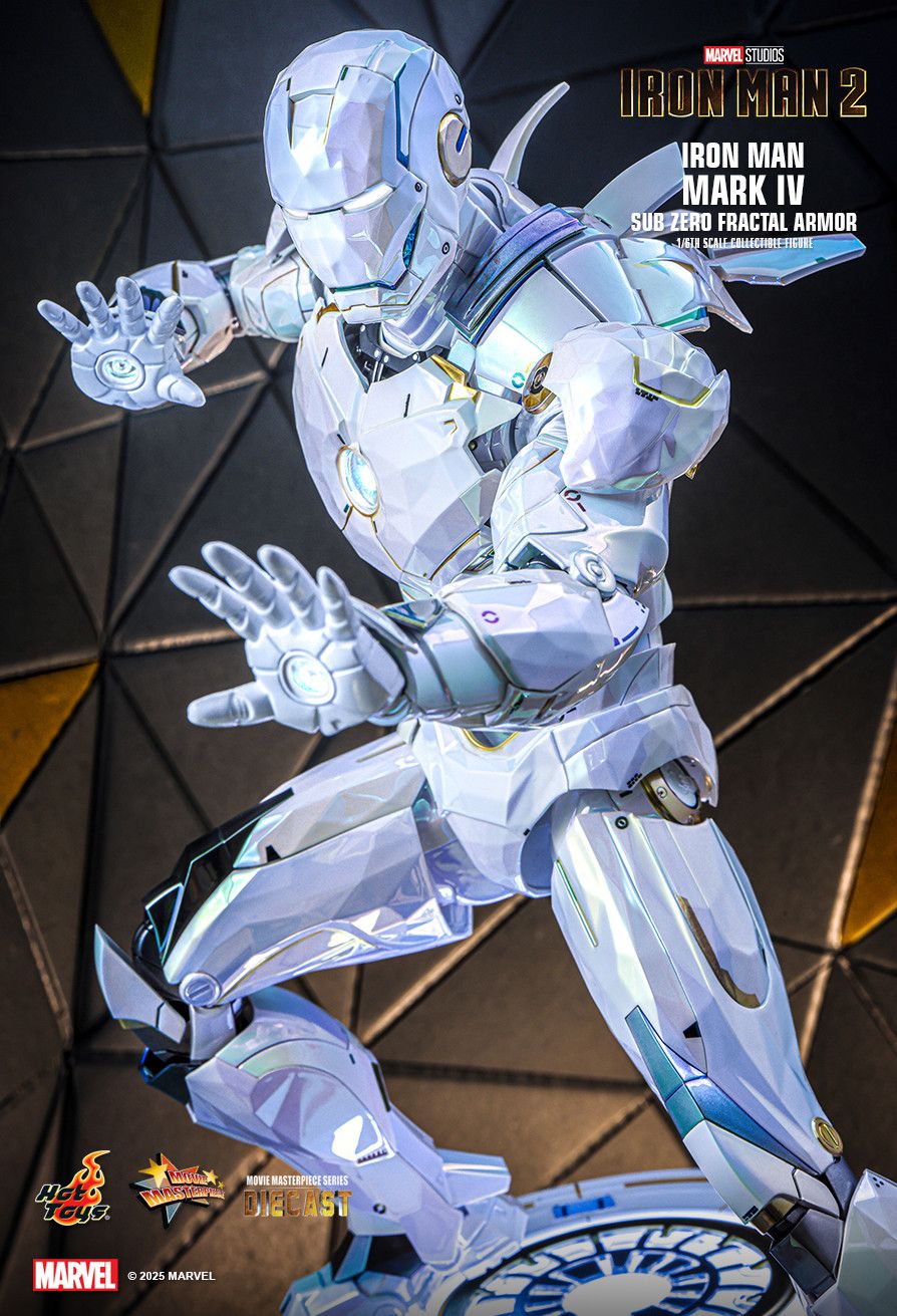 Hot Toys MMS830D76 - Marvel Comics - Iron Man 2 - Iron Man Mark IV Sub Zero Fractal Armor