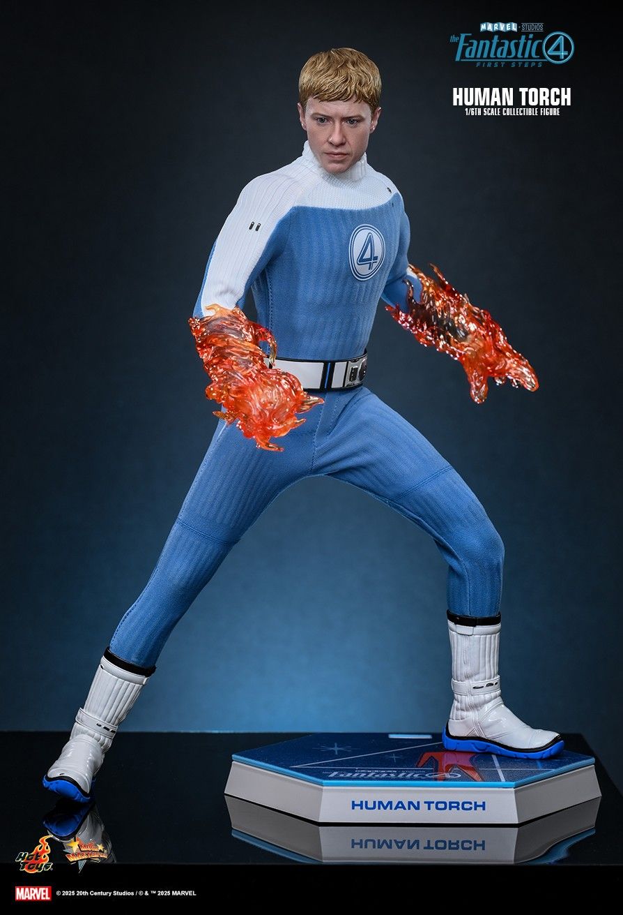 Hot Toys MMS829 - Marvel Comics - The Fantastic Four : First Steps - Human Torch【Pre-Order】