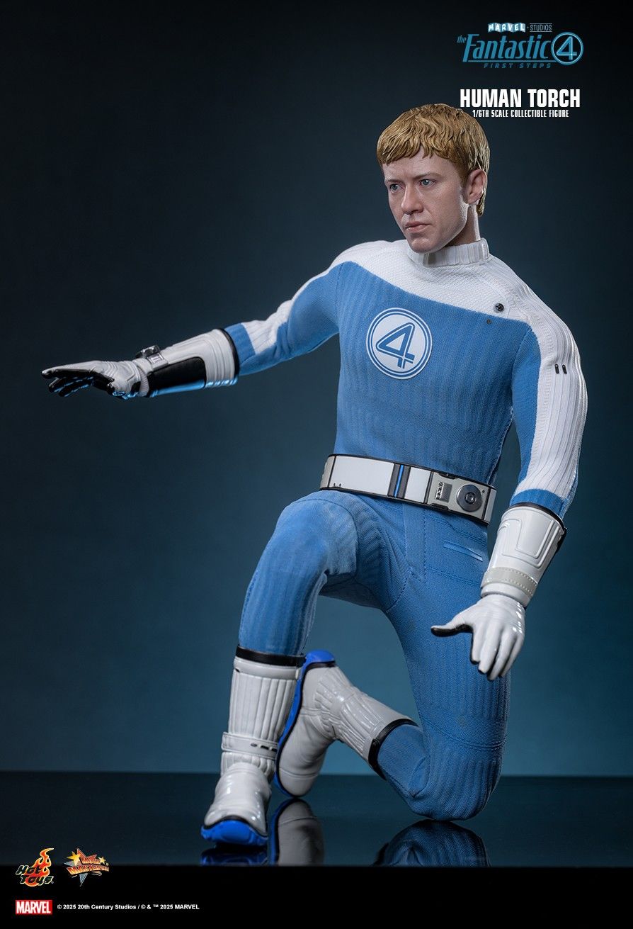 Hot Toys MMS829 - Marvel Comics - The Fantastic Four : First Steps - Human Torch【Pre-Order】