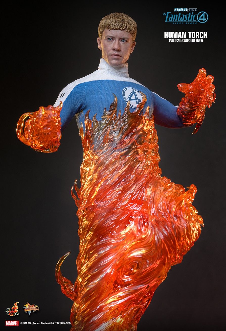 Hot Toys MMS829B - Marvel Comics - The Fantastic Four : First Steps - Human Torch【Pre-Order】