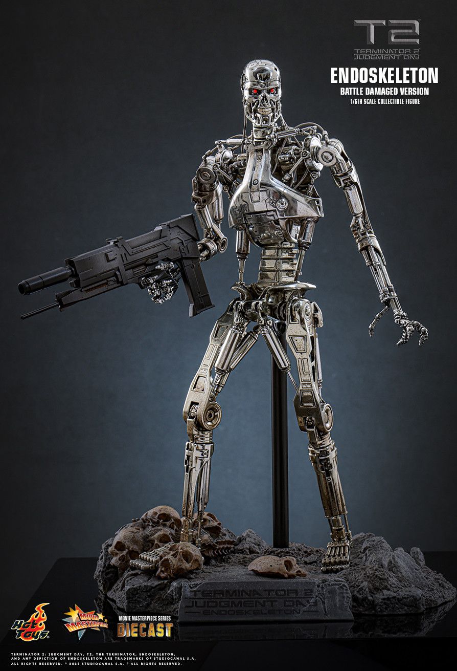 Hot Toys MMS840D77 - Terminator 2 : Judgment Day - Endoskeleton Battle Damaged Version【Pre-Order】