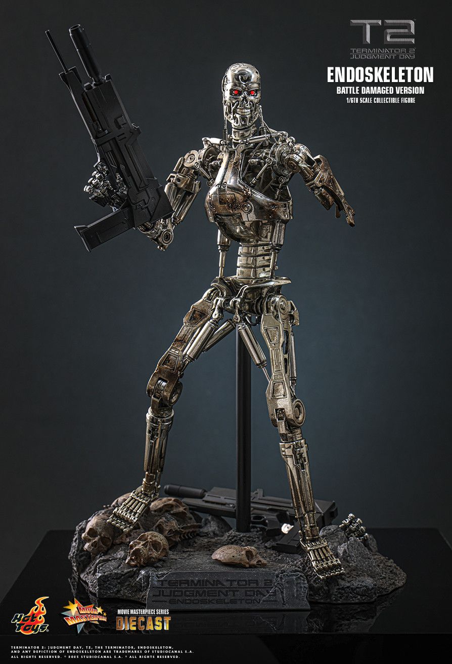 Hot Toys MMS840D77 - Terminator 2 : Judgment Day - Endoskeleton Battle Damaged Version【Pre-Order】