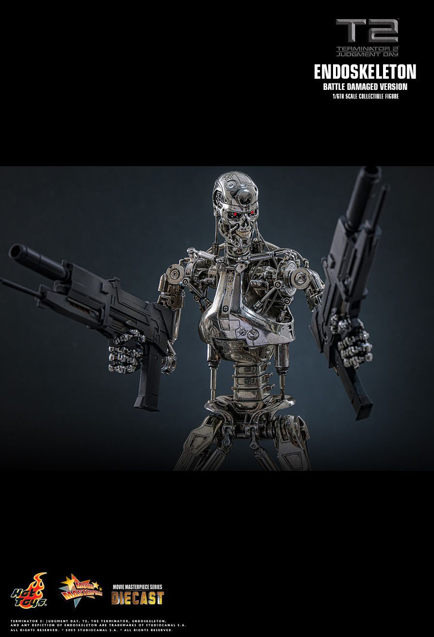 Hot Toys MMS840D77 - Terminator 2 : Judgment Day - Endoskeleton Battle Damaged Version【Pre-Order】