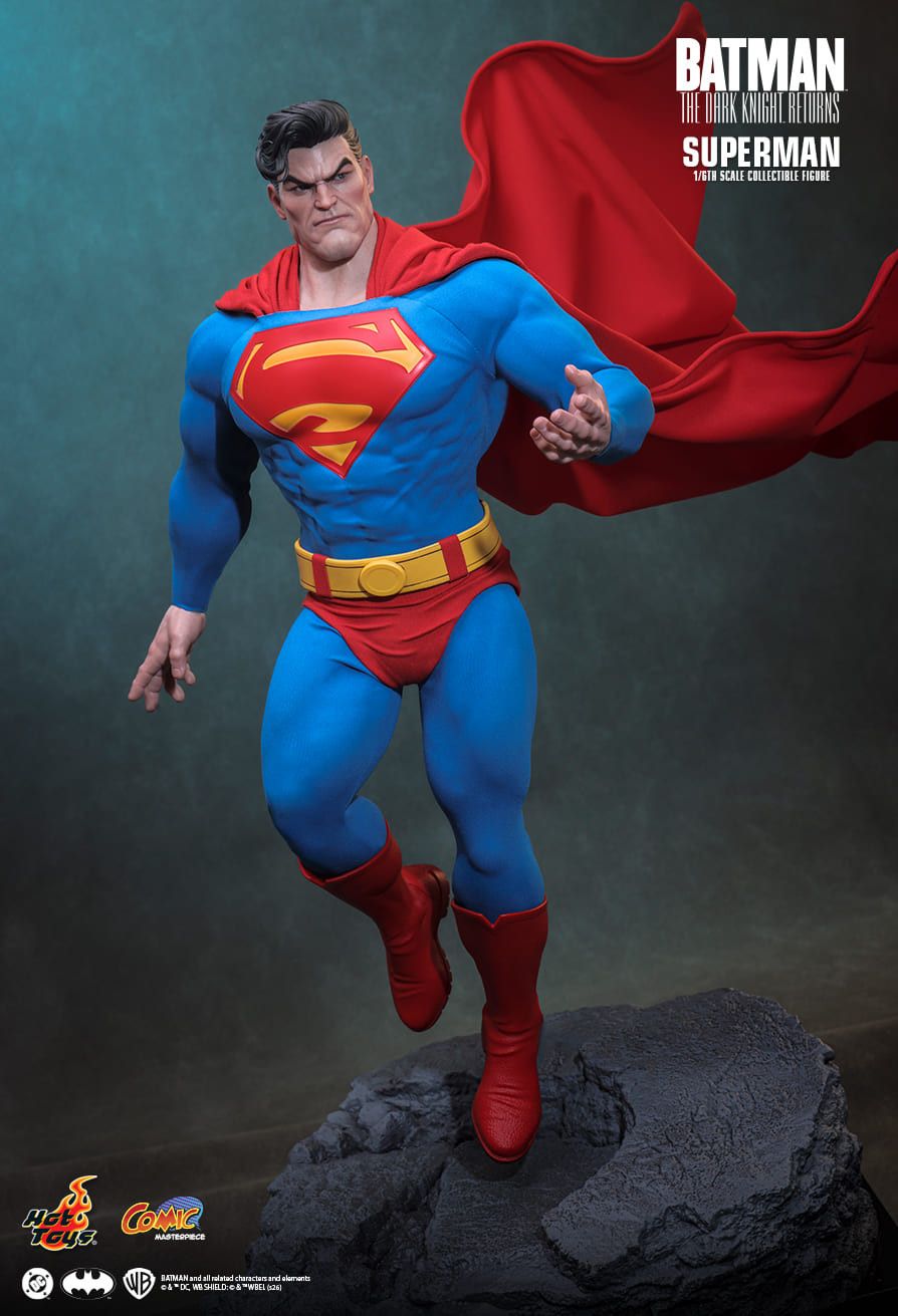 Hot Toys CMS032 - DC Comics - Batman : The Dark Knight Returns - Superman【Pre-Order】