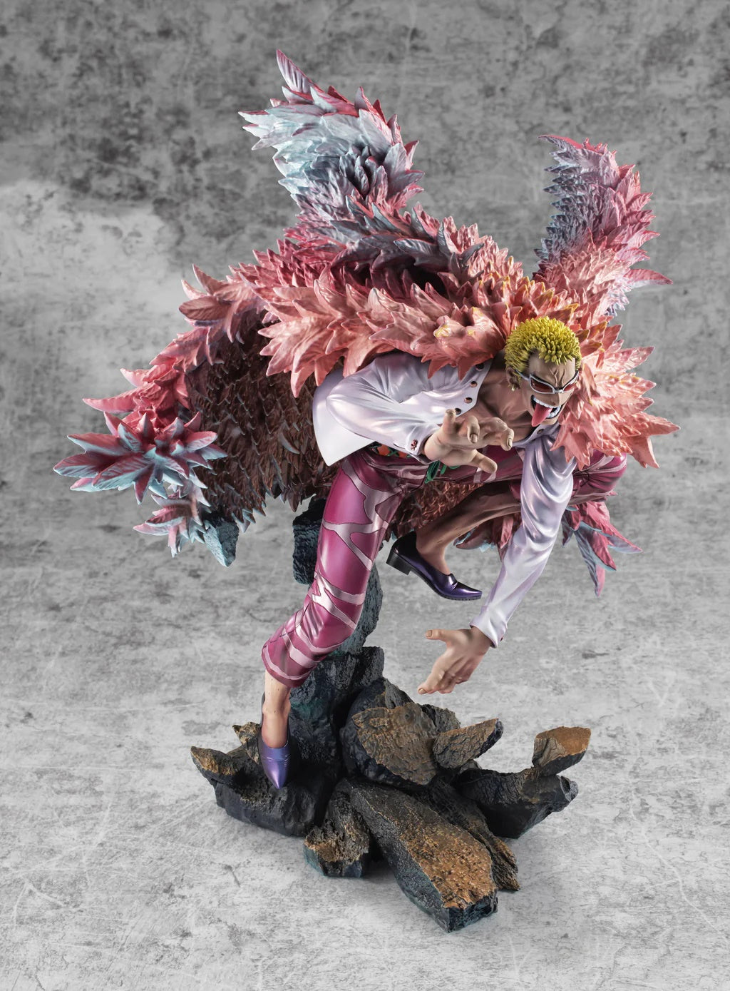 Megahouse - Portrait.Of.Pirates ONE PIECE "WA-MAXIMUM”: "Heavenly Yaksha" Donquixote Doflamingo