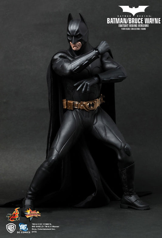 Hot Toys MMS155 - DC Comics - Batman Begins - Batman Bruce Wayne Batsuit Begins Version