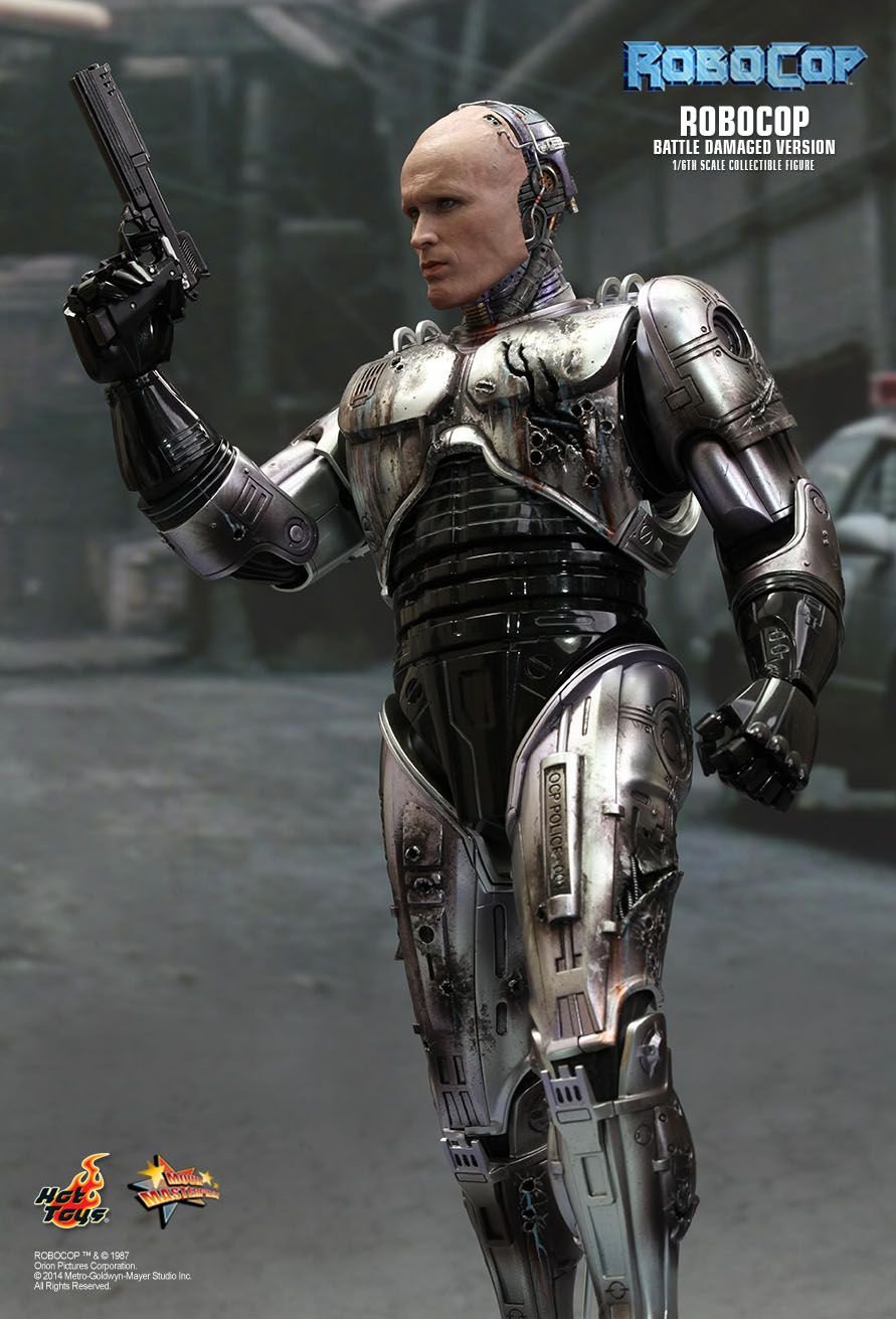 Hot Toys MMS265 - Robocop - Robocop Battle Damaged Version