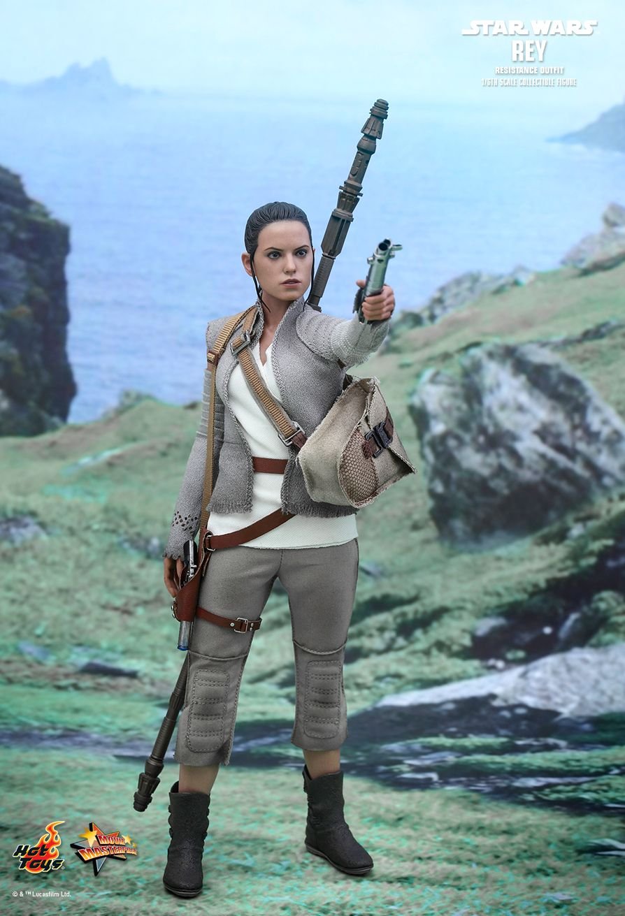 Hot Toys MMS377 - Star Wars : The Force Awakens - Rey Resistance Outfit