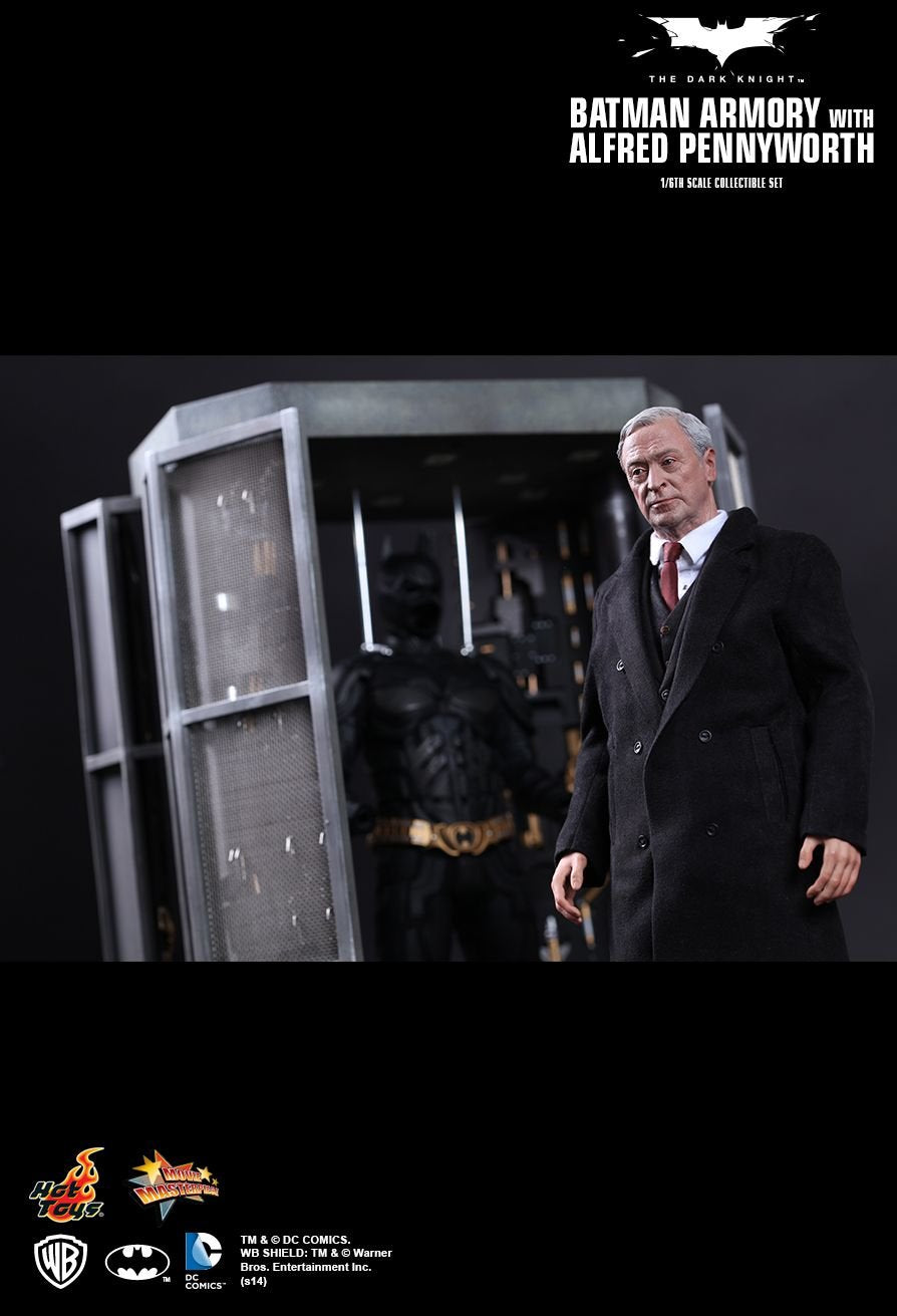 Hot Toys MMS235 - DC Comics - The Dark Knight - Batman Armory With Alfred Pennyworth