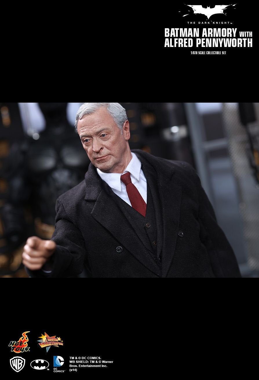 Hot Toys MMS235 - DC Comics - The Dark Knight - Batman Armory With Alfred Pennyworth