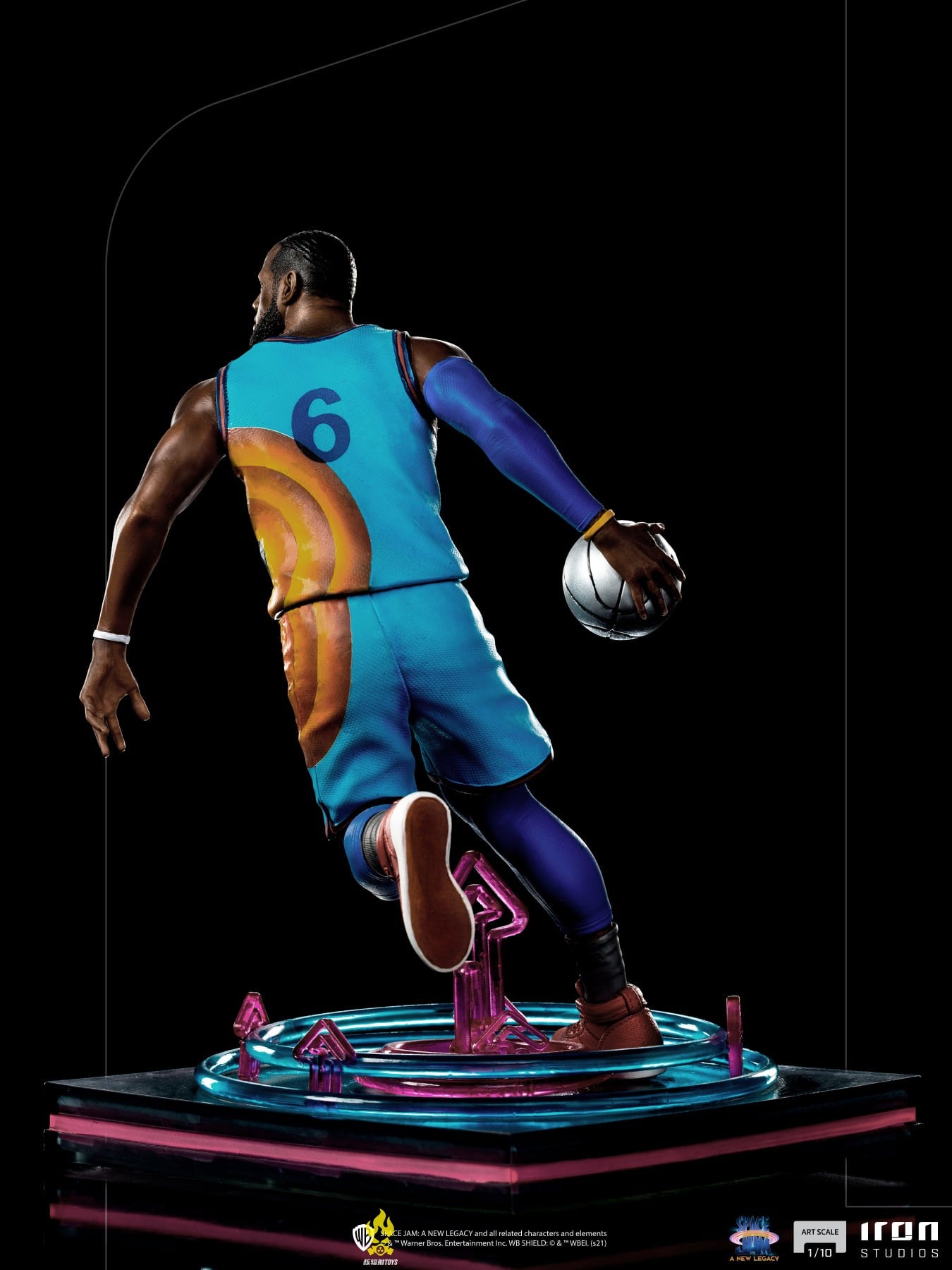 Iron Studios WBSJM49521-10 - Space Jam 2 - LeBron James