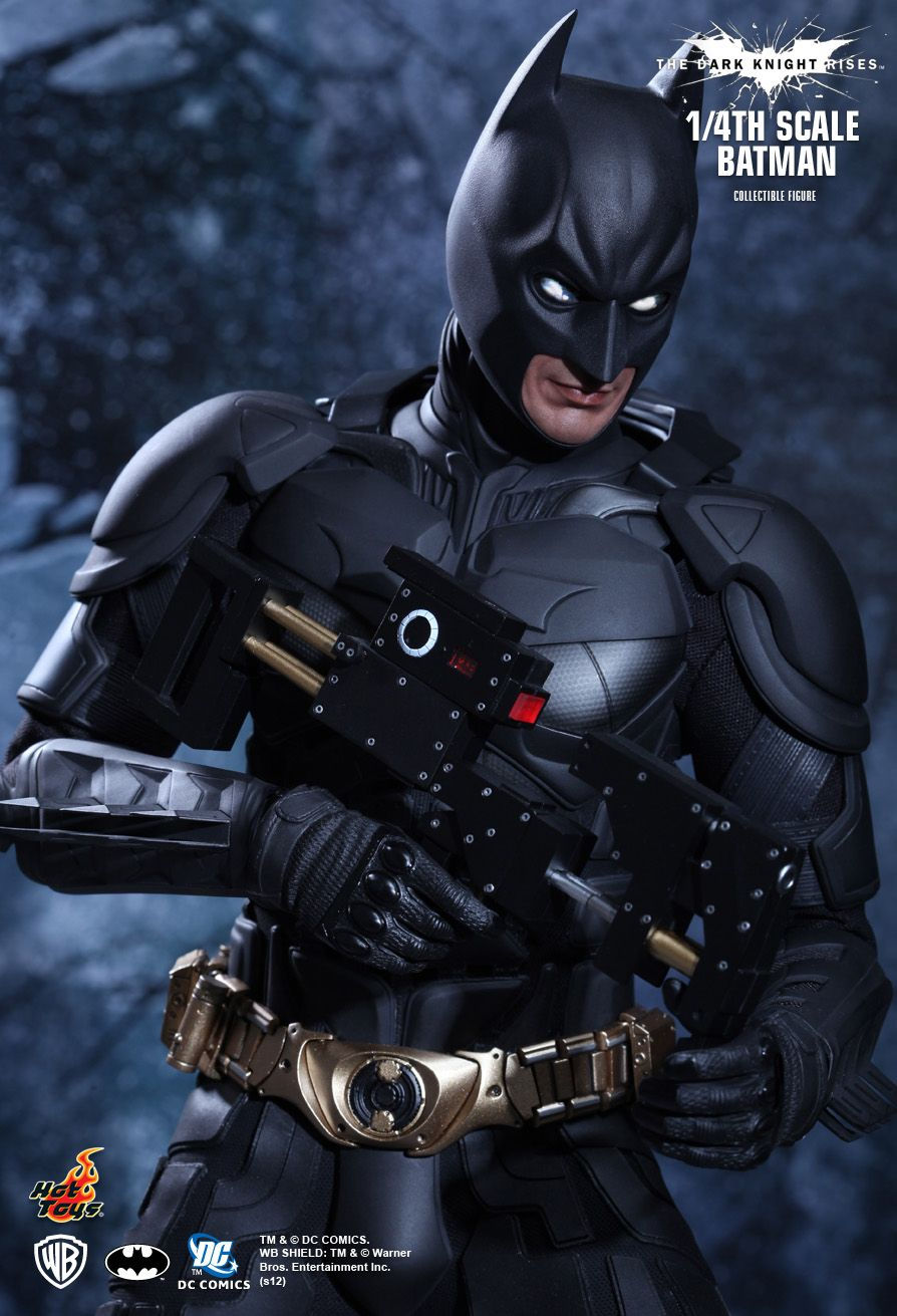 Hot Toys announces Dark Knight Rises for a new figure and playset combo