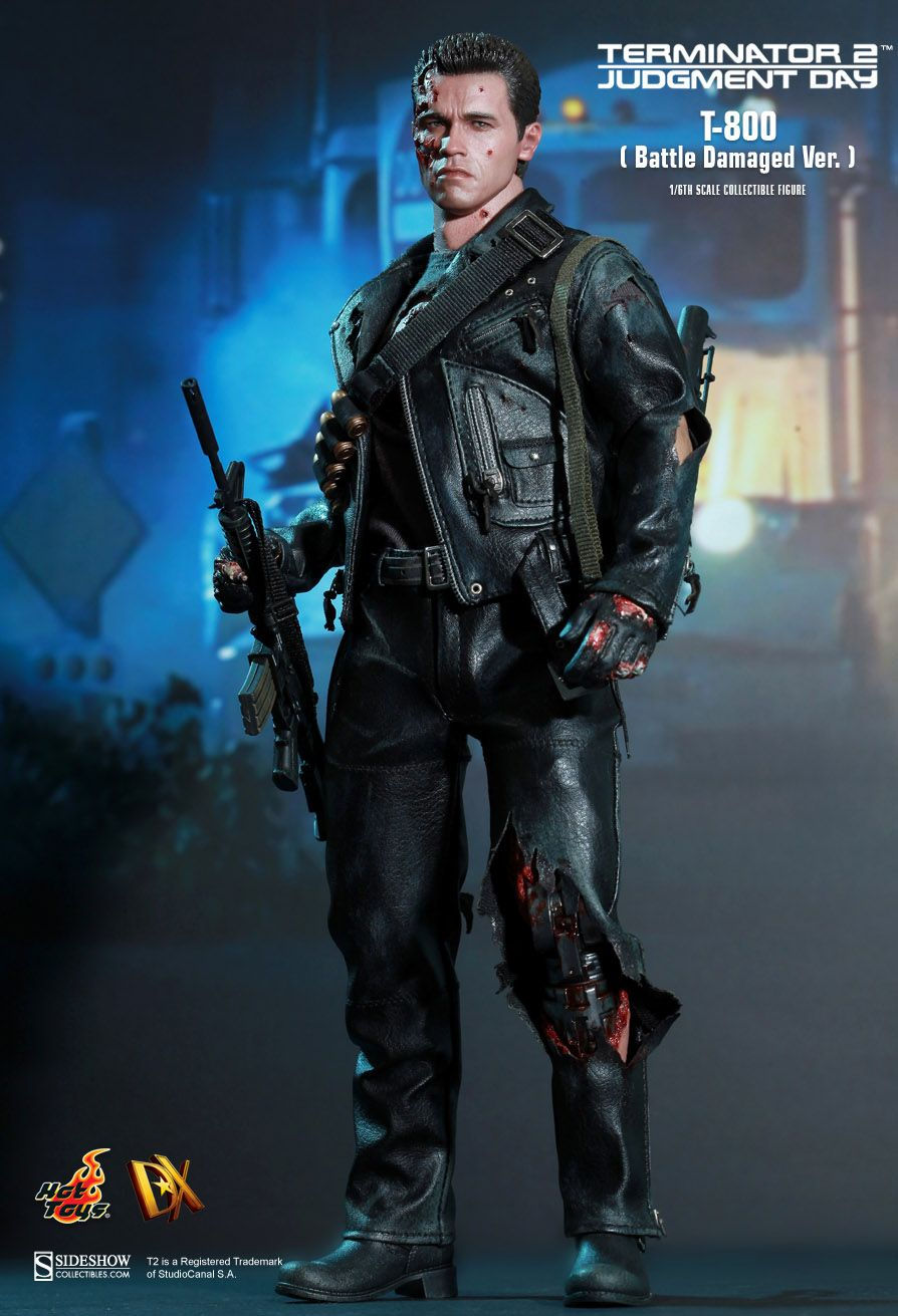 Hot Toys DX13 - Terminator 2 : Judgment Day - T800 Battle Damaged Version Deluxe Version