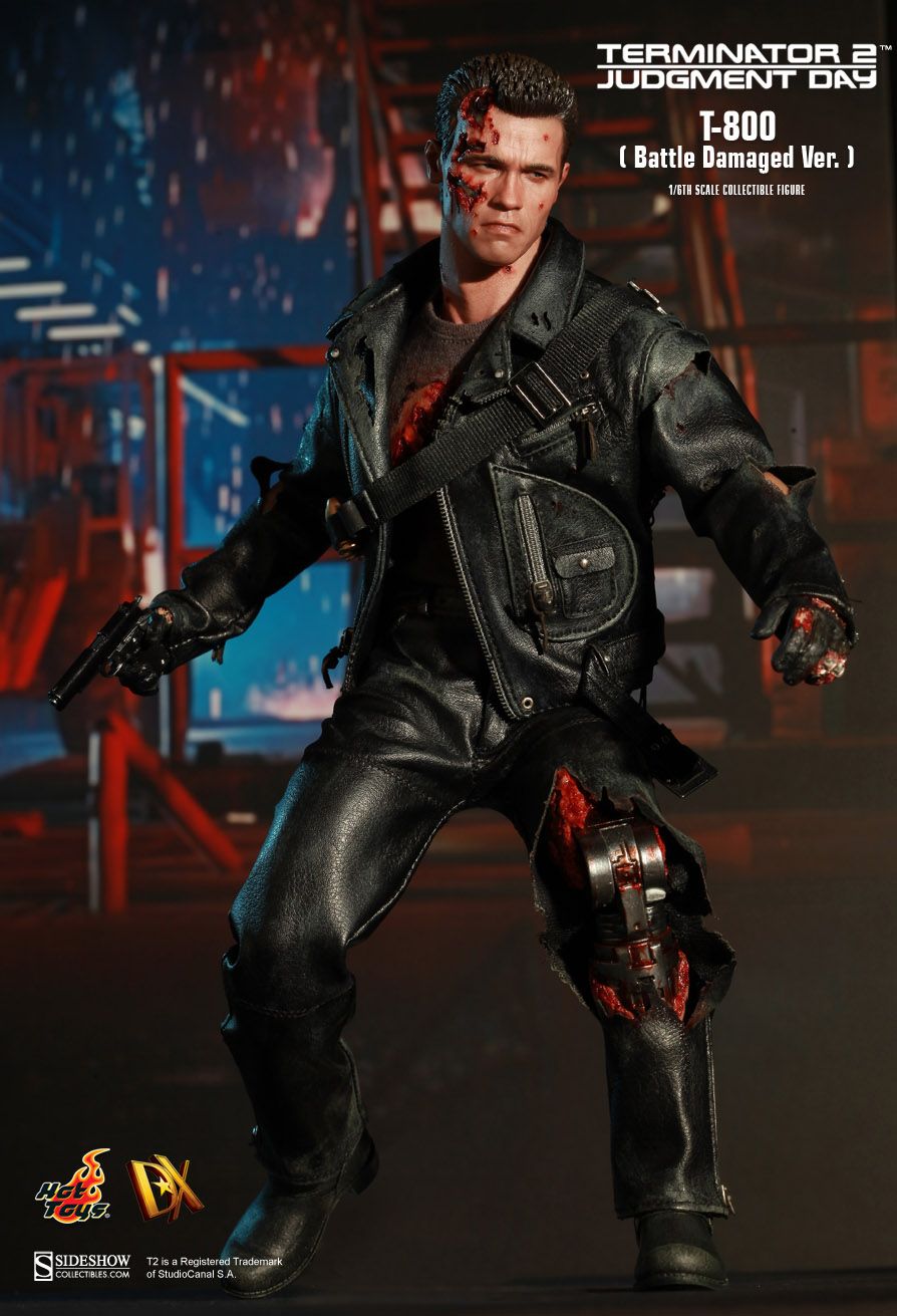 Hot Toys: Terminator 2 Judgment Day - T-800 Battle Damaged Version
