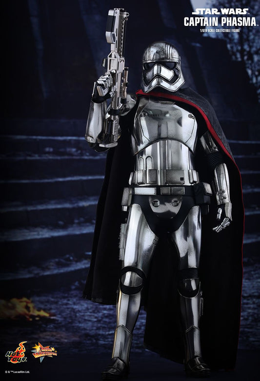 Hot Toys MMS328 - Star Wars : The Force Awakens - Captain Phasma