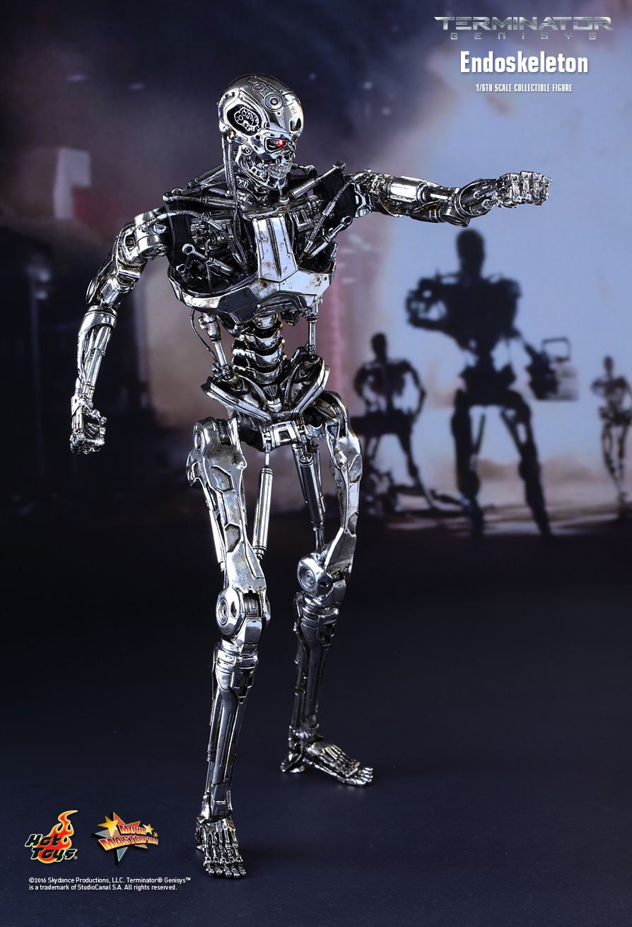 Hot Toys MMS352 - Terminator Genisys - Endoskeleton