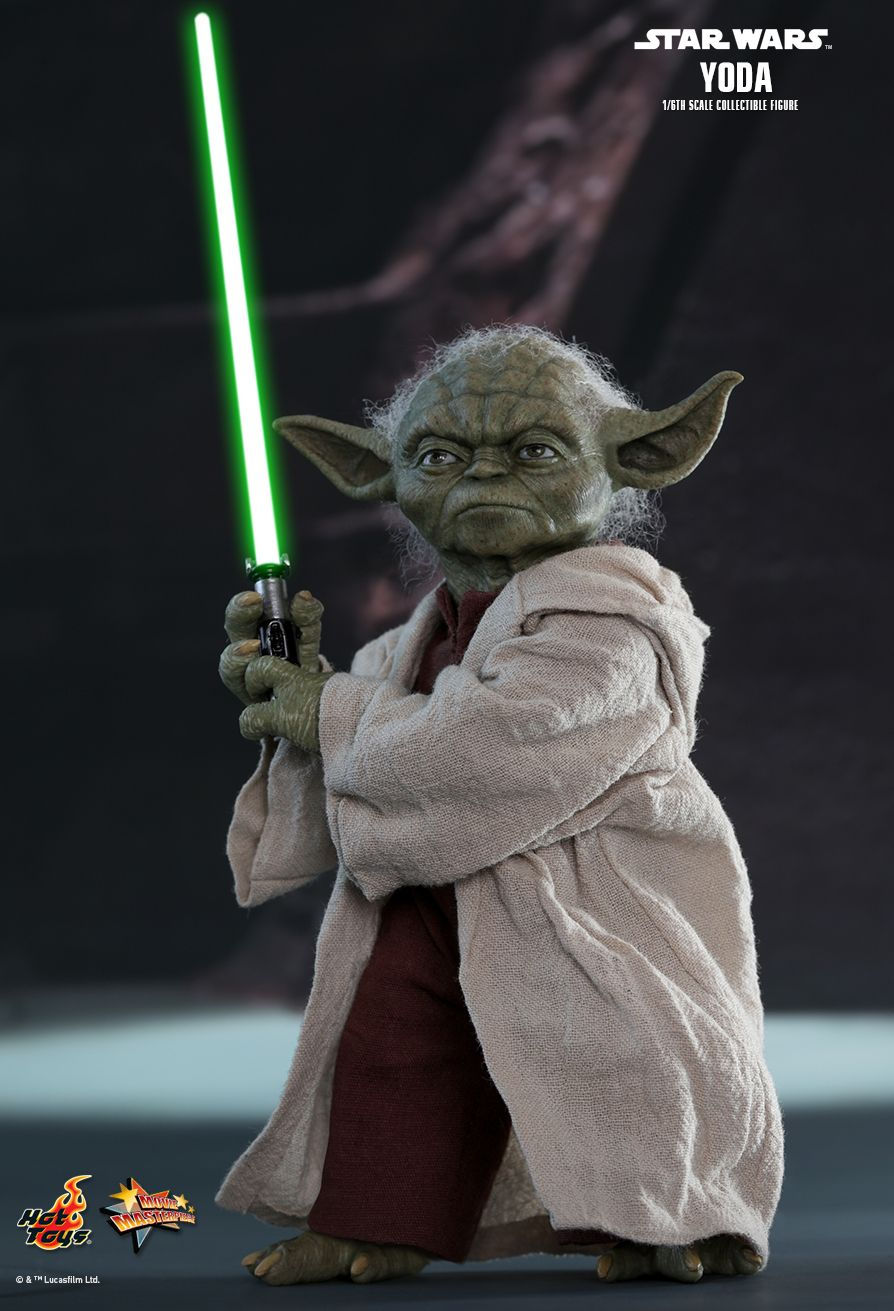 Hot Toys MMS495 - Star Wars 2 : Attack Of The Clones - Yoda