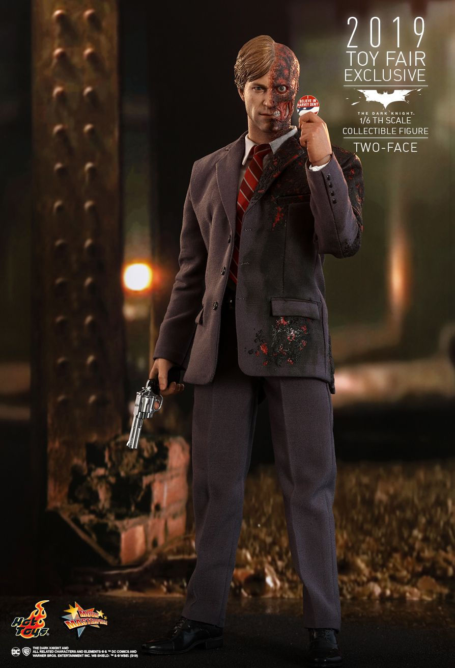 Hot Toys MMS546 - DC Comics - The Dark Knight - Two Face