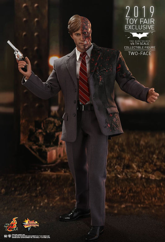 Hot Toys MMS546 - DC Comics - The Dark Knight - Two Face