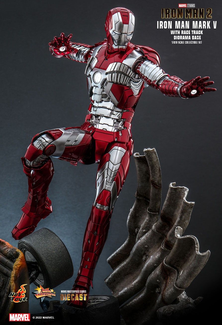 Hot Toys MMS400D18C - Marvel Comics - Iron Man 2 - Iron Man Mark V Race Track Diorama Base