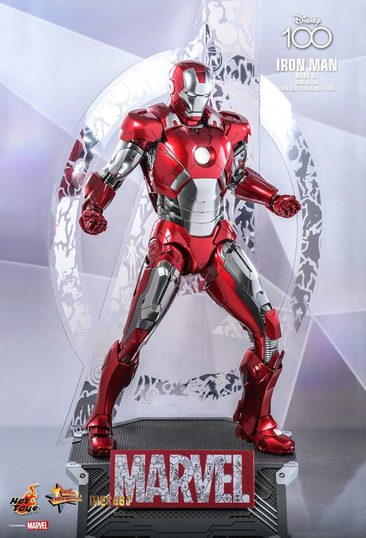 Hot Toys MMS696D54 - Marvel Comics - Disney 100 - Iron Man Mark VII